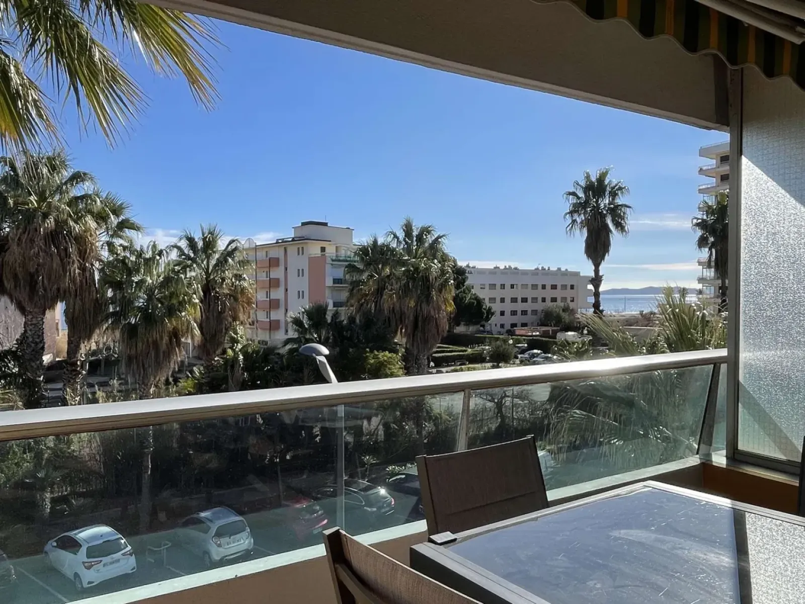 LOCATION VACANCES Appartement T2 - Centre-Ville - Parking privatif - Proche mer