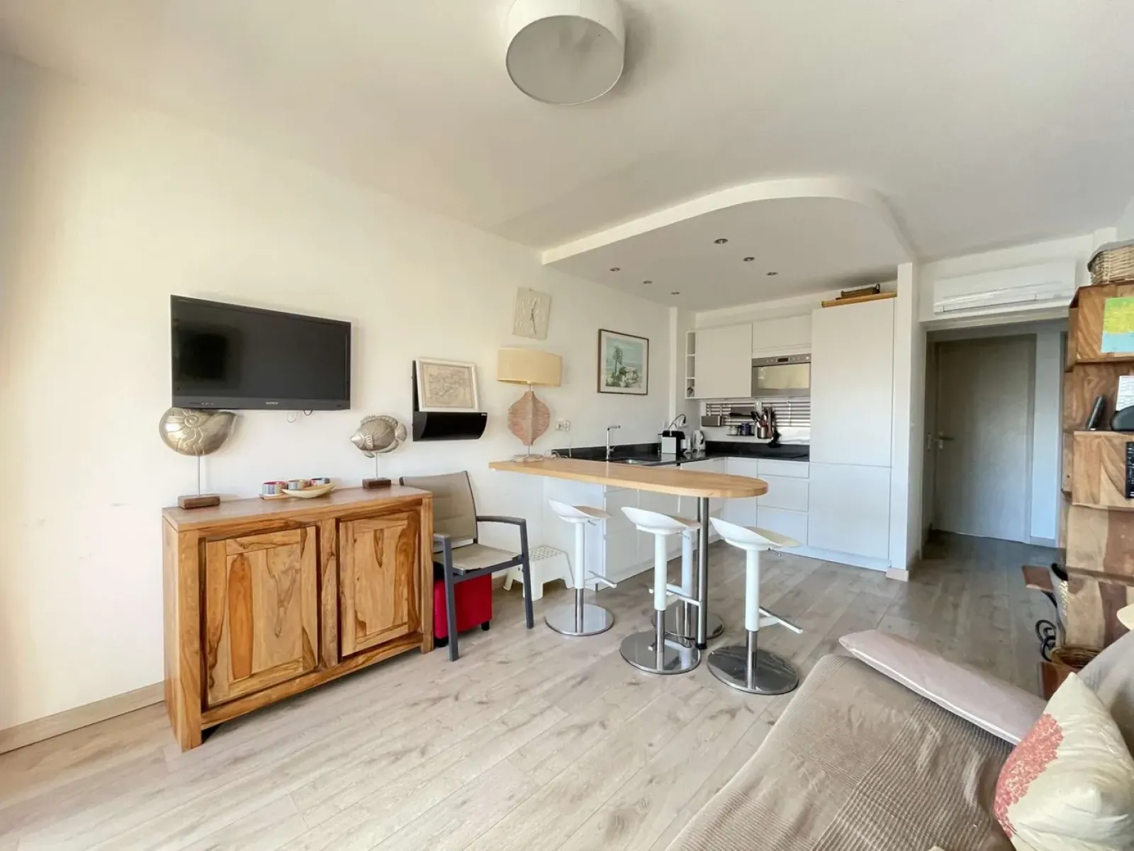 LOCATIONS VACANCES - 2 PIECES - CLIMATISATION