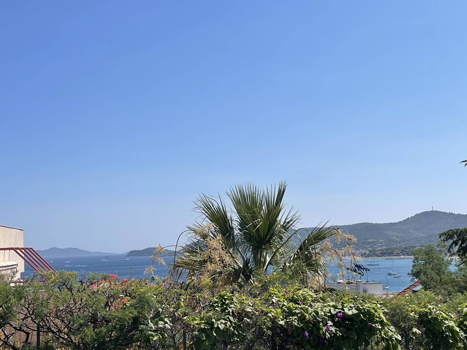 Appartement T2 en rez-de-jardin - Vue sur Mer dans une Résidence avec piscine