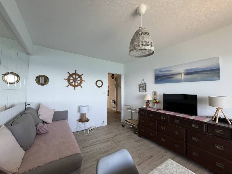 LOCATIONS VACANCES - T2 PIEDS DANS L'EAU