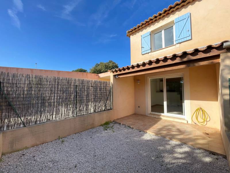 Charmant Mazet - Ensoleillé - Quartier La Favière à Bormes les mimosas - Proche plage