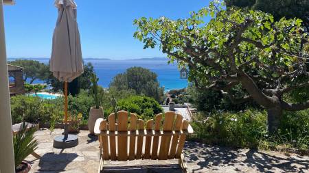 LOCATIONS VACANCES Charmante villa** vue mer LE LAVANDOU