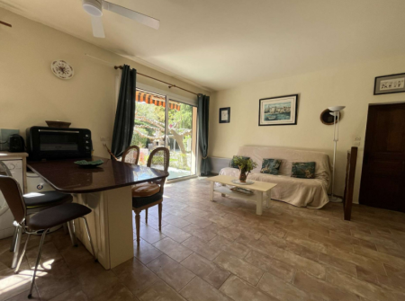 LOCATIONS VACANCES - APPARTEMENT 2 PIECES