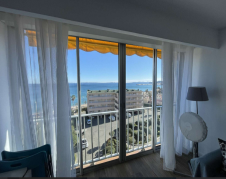 LOCATIONS VACANCES - STUDIO PIEDS DANS L'EAU