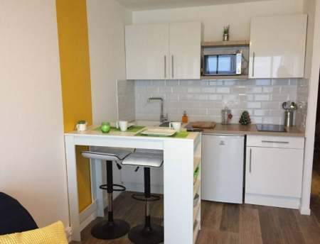 LOCATIONS VACANCES - STUDIO PIEDS DANS L'EAU