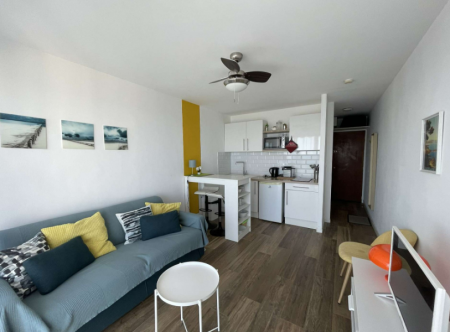 LOCATIONS VACANCES - STUDIO PIEDS DANS L'EAU