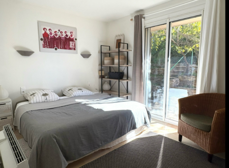 A VENDRE ! LE LAVANDOU proche centre-ville et plages - T3- Garage