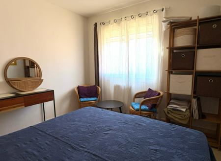 A VENDRE ! LE LAVANDOU proche centre-ville et plages - T3- Garage