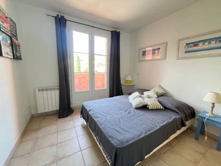 A VENDRE ! LE LAVANDOU - Villa de 166m² - Piscine - Environnement calme