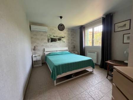 A VENDRE ! LE LAVANDOU - Villa de 166m² - Piscine - Environnement calme