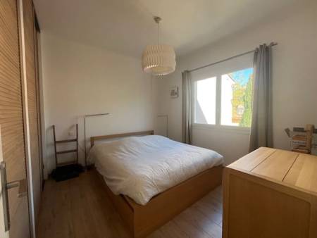 LOCATIONS VACANCES T3 refait à neuf – Centre-ville du Lavandou