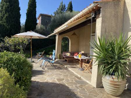 LOCATIONS VACANCES Charmante villa** vue mer LE LAVANDOU