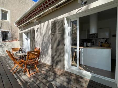 LOCATIONS VACANCES T3 refait à neuf – Centre-ville du Lavandou