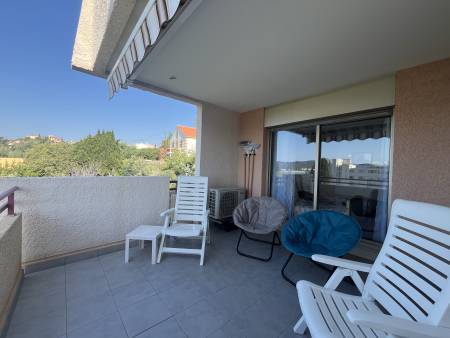 LOCATIONS VACANCES - T3- CLIMATISE - VUE MER