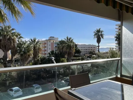 LOCATIONS VACANCES - 2 PIECES - CLIMATISATION