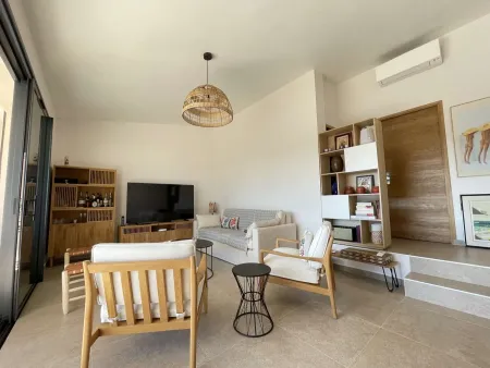 LOCATION VACANCES Villa Climatisée avec Vue Mer et Piscine à Bormes-les-Mimosas