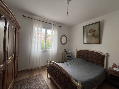 4 pièces 115.02 m² Appartement T4 vue mer - Centre ville LE LAVANDOU