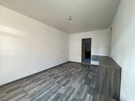 LOCATION A L'ANNEE MEUBLEE - Appartement T2 - Centre-Ville Le Lavandou